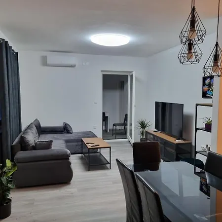 Maki Apartment Pula