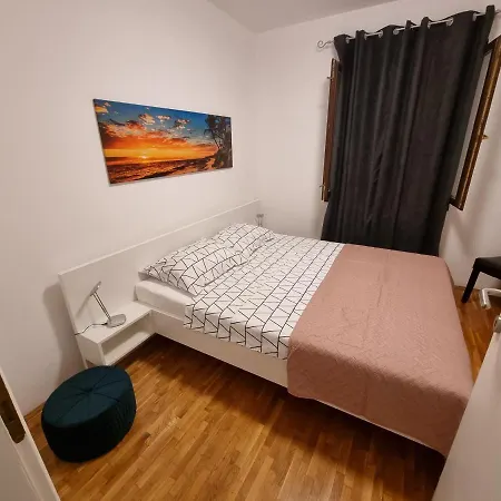 Maki Apartment